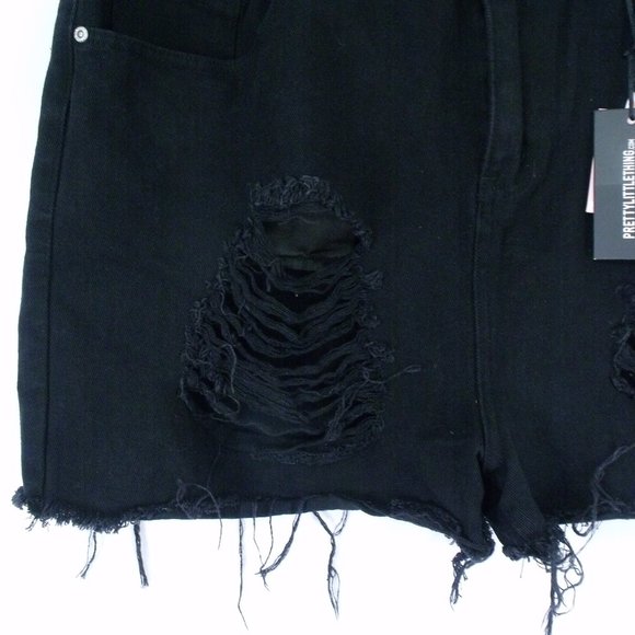 PrettyLittleThing Ripped Distressed Denim Shorts - Picture 4 of 5